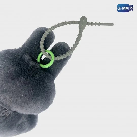 METAA DOLL KEYCHAIN