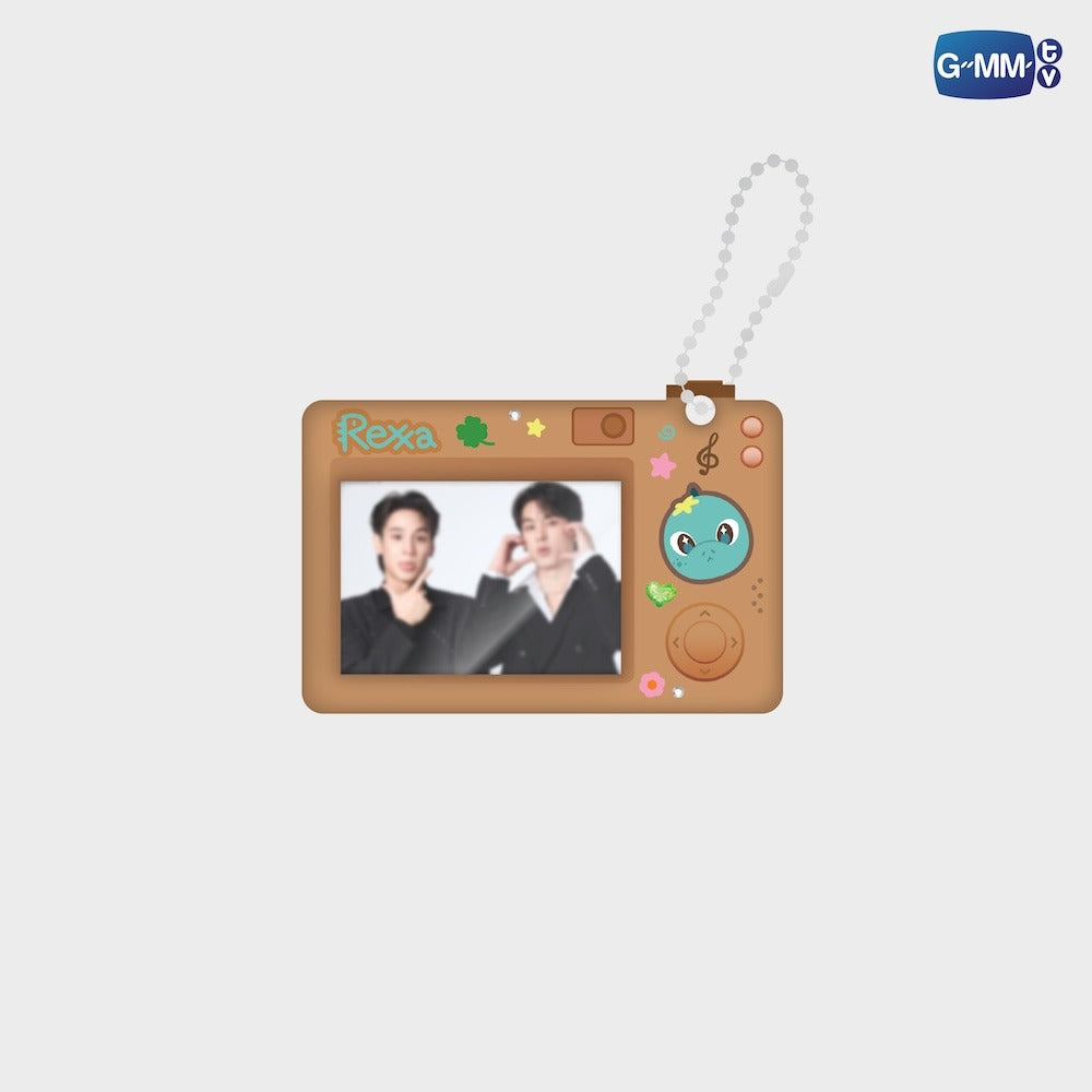 ID HOLDER PIN KEYCHAIN